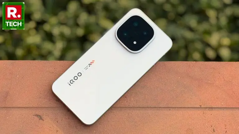 iQOO 15 Launched in India at ₹72,999: Check Out First Photos iQOO 15