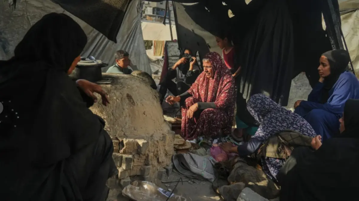 Israel and Hamas prepare for negotiations in Egypt ahead of possible Gaza ceasefire