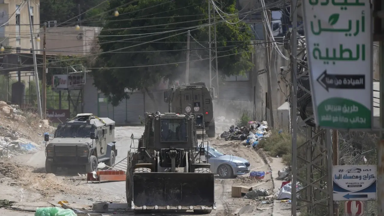 Israeli Army Says It Has Killed 5 More West Bank Militants, Including a Well-known Local Commander Israeli Army Says It Has Killed 5 More West Bank Militants, Including a Well-known Local Commander