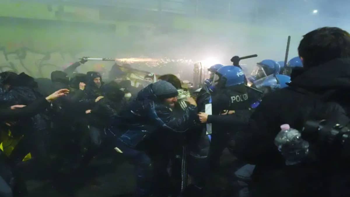 Italian Police Fire Tear Gas as Protesters Clash Near Winter Olympics Venue