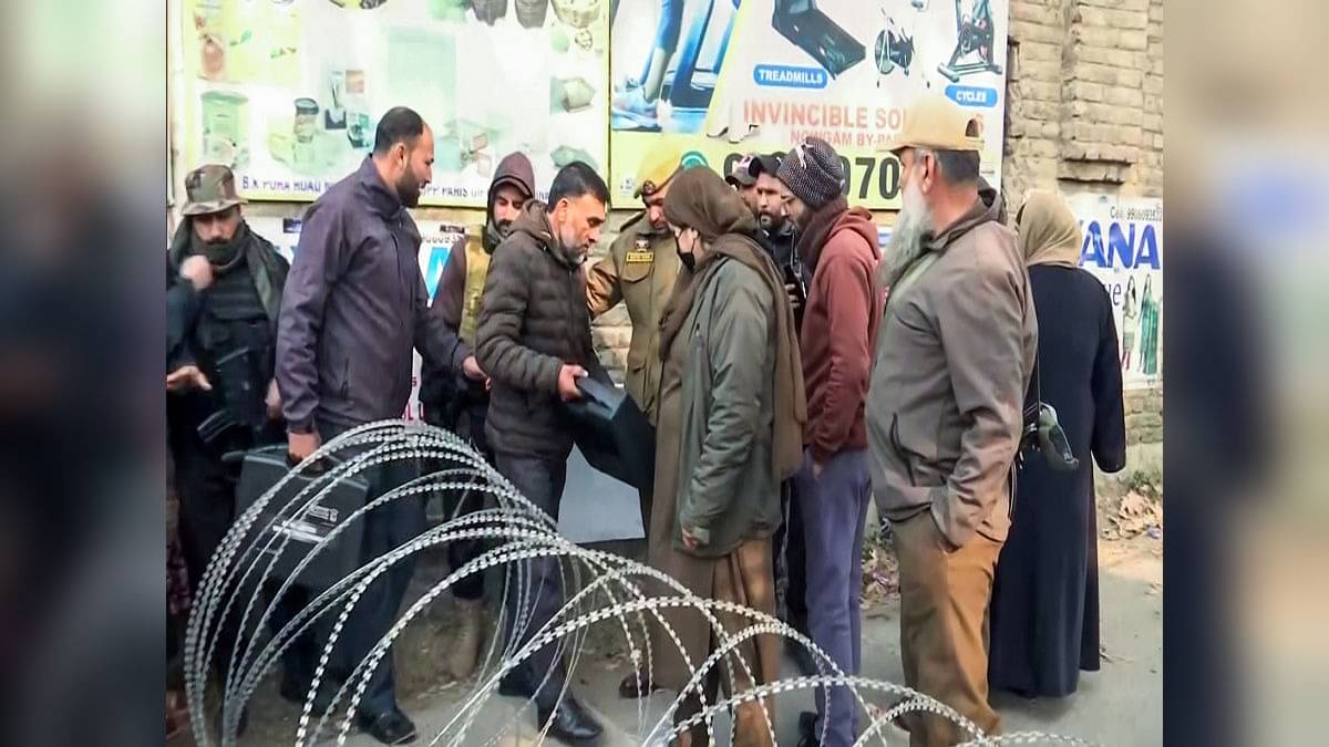 J-K: Blast Site Near Nowgam Police Station Sealed By FSL For Probe