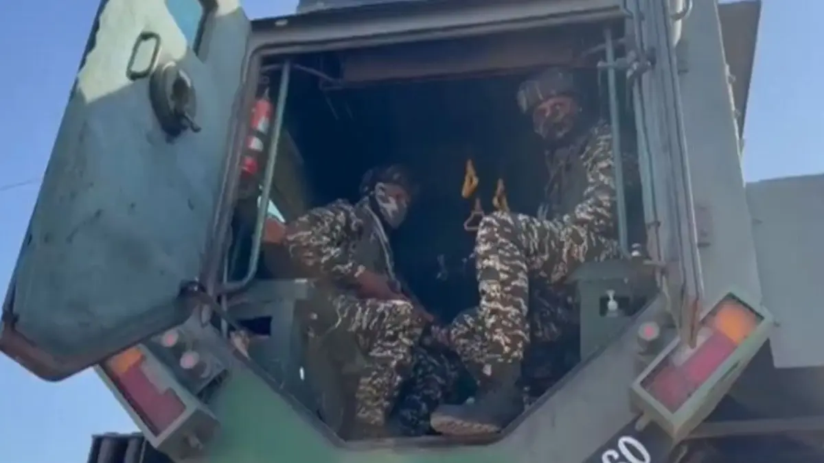 J-K: Security Tightened Along Jammu-Srinagar Highway After Terror Encounter in Udhampur J-K: Security tightened along Jammu-Srinagar highway after terror encounter in Udhampur