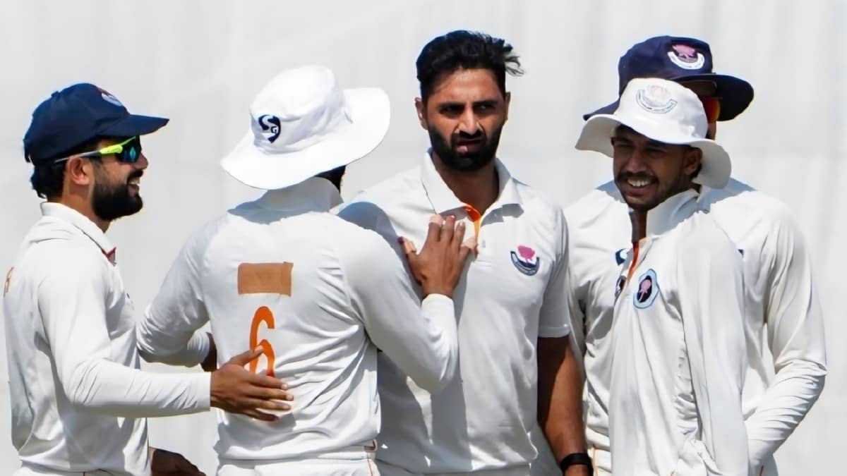 Jammu and Kashmir Beat Bengal