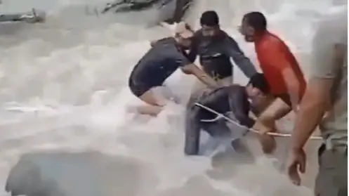 Jammu Kashmir Heavy Rain Fall