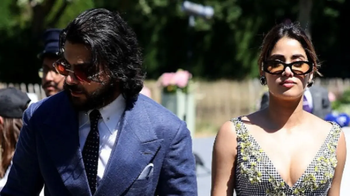 Janhvi Kapoor-Shikhar Pahariya Make Fashionable Debut At Wimbledon | Watch Janhvi Kapoor at Wimbledon