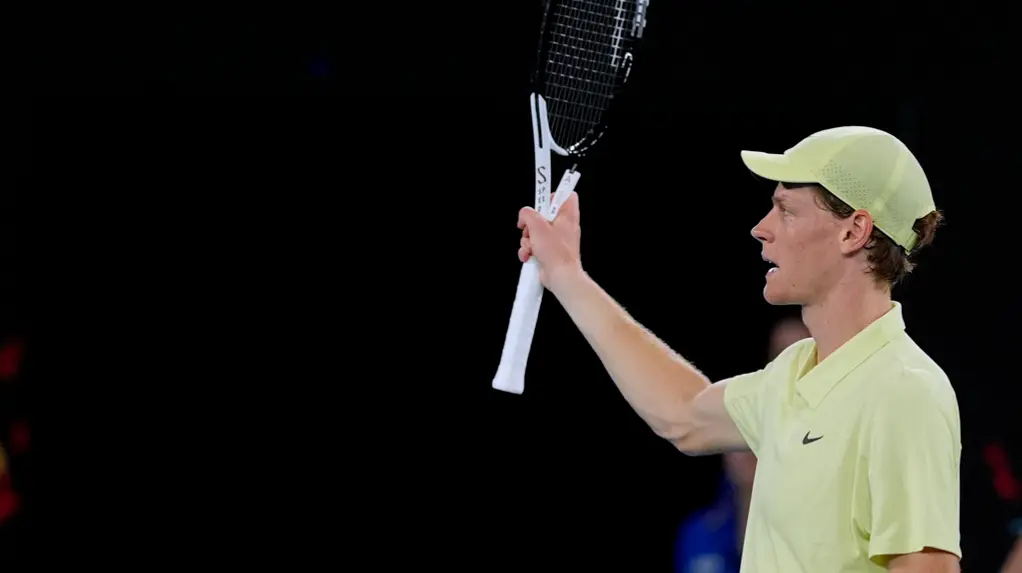 Defending Champ Jannik Sinner Gets Back To The Fourth Round At The Australian Open Jannik Sinner
