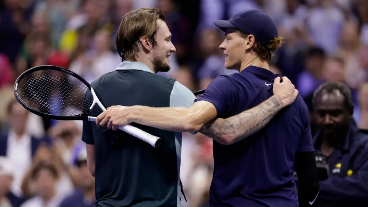 'I Am Not Bad, But You Are The GOAT': Alexander Bublik Demonstrates Sportsmanship Spirit, Lavishes High Praise On Jannik Sinner Despite Losing Jannik Sinner and Alexander Bublik