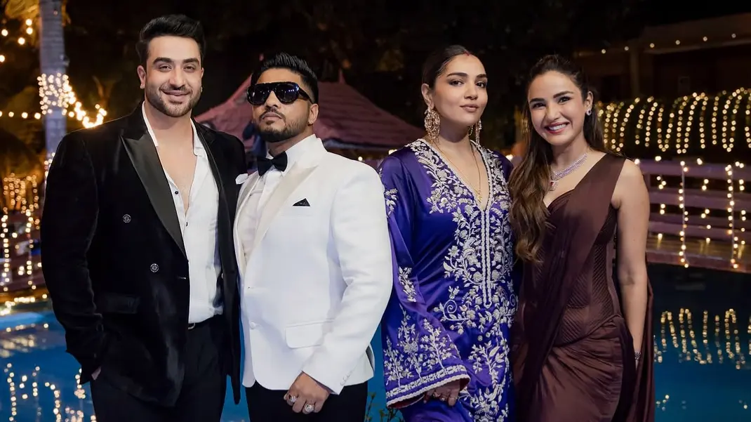 Jasmine Bhasin Shares UNSEEN Photos From Raftaar-Manraj's Wedding Festivities, Thanks Newlyweds For 'Unforgettable Memories' Jasmine Bhasin and aly Goni with newlyweds Raftaar and Manraj.