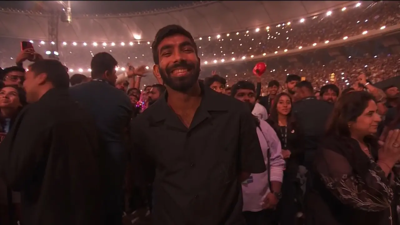 Jasprit Bumrah Attends Coldplay Concert In Narendra Modi Stadium, Chris Martin-Led Band Honour India Pacer With Special Song Jasprit Bumrah