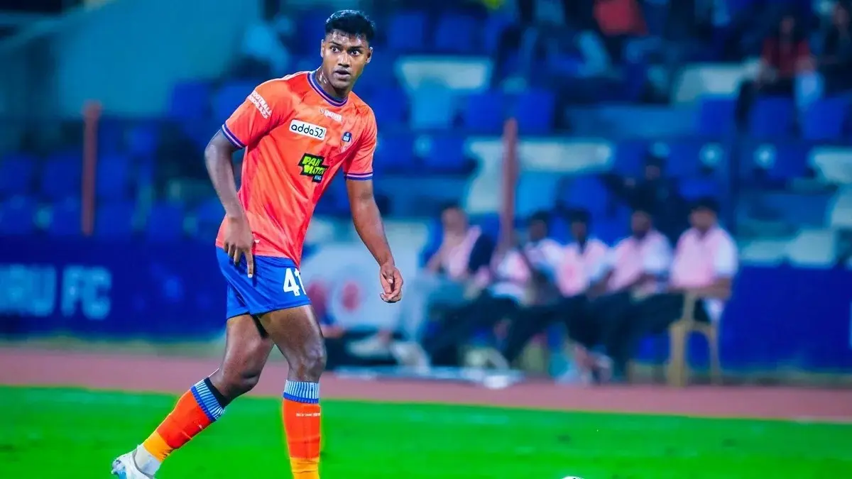 Jay Gupta in action for FC Goa