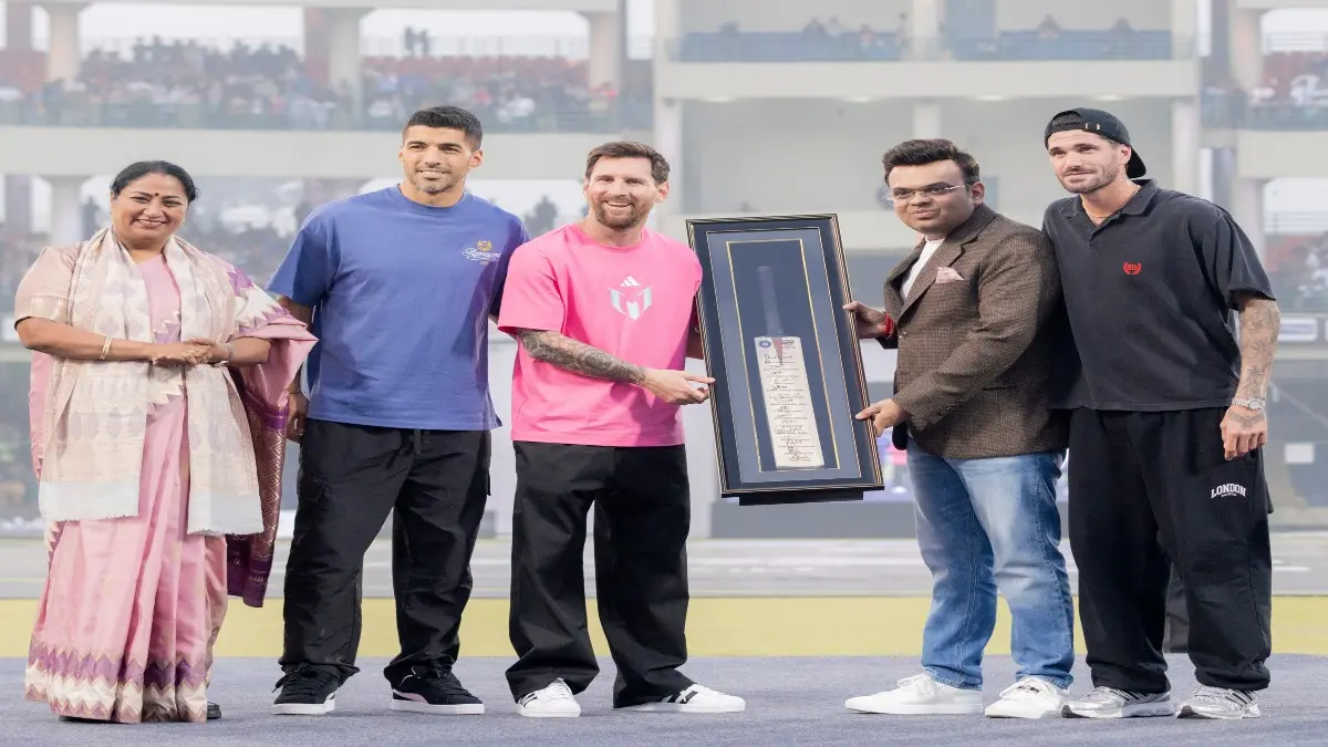 Lionel Messi GOAT India Tour 2025, Day 3 Highlights: Lionel Messi Leaves Delhi, Set To Be Hosted By Anant Ambani At Vantara Jay Shah gifts a bat to Lionel Messi