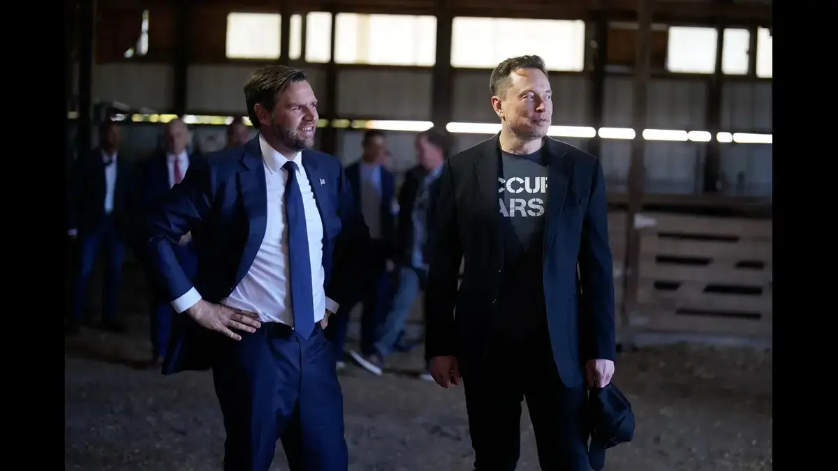 JD Vance Denies Reports of Elon Musk Leaving DOGE as 'Fake News' JD Vance Denies Reports of Elon Musk Leaving DOGE as 'Fake News'