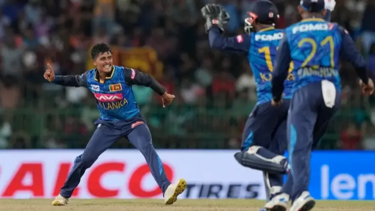 Who Is Jeffrey Vandersay? The Sri Lanka Bowler Who Decimated India's Star-Studded Batting Line-Up Jeffrey Vandersay in action