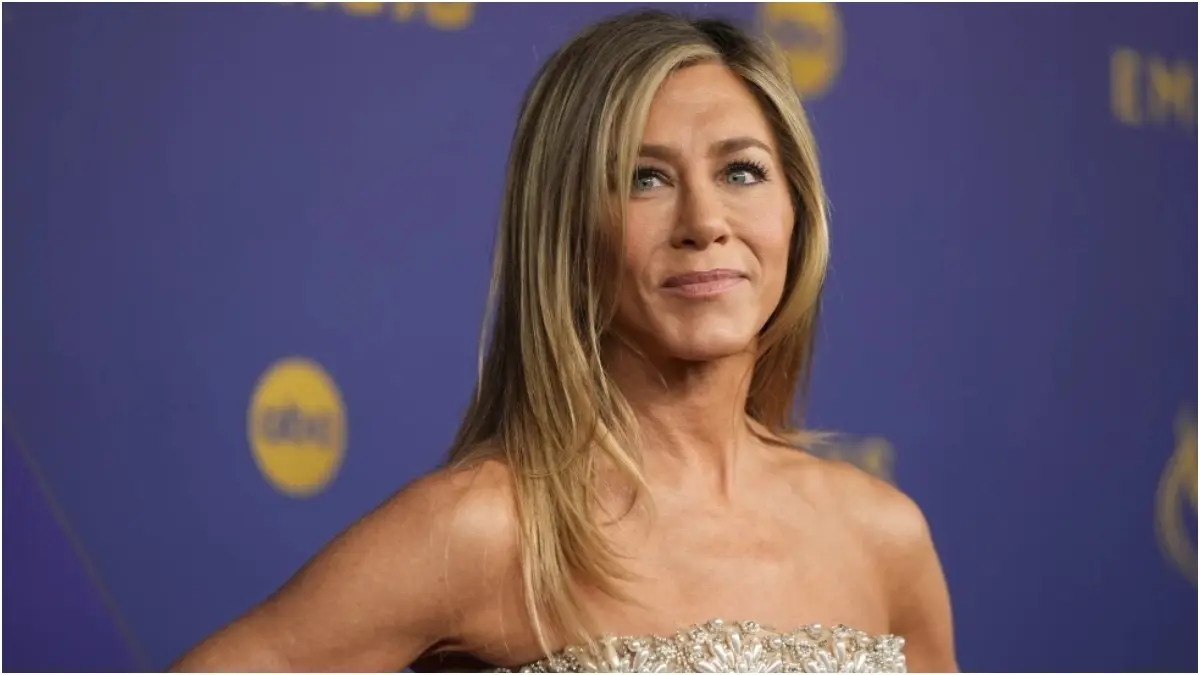 Jennifer Aniston is known for role in FRIENDS