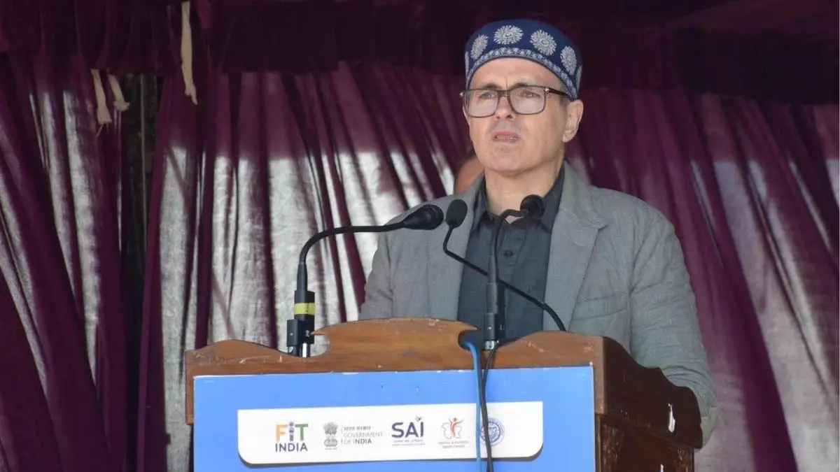 J&K CM Calls for Snowmaking Infrastructure Amid Climate Concerns at Khelo India Games J&K CM Calls for Snowmaking Infrastructure Amid Climate Concerns at Khelo India Games