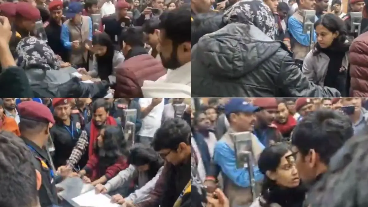 JNU Students Vandalise Facial-Recognition Device Over Privacy Concerns, Officials Condemn 'Shameful' Act JNU Students Vandalises Facial-Recognition Device Over Privacy Concerns, Officials Condemns 'Shameful' Act