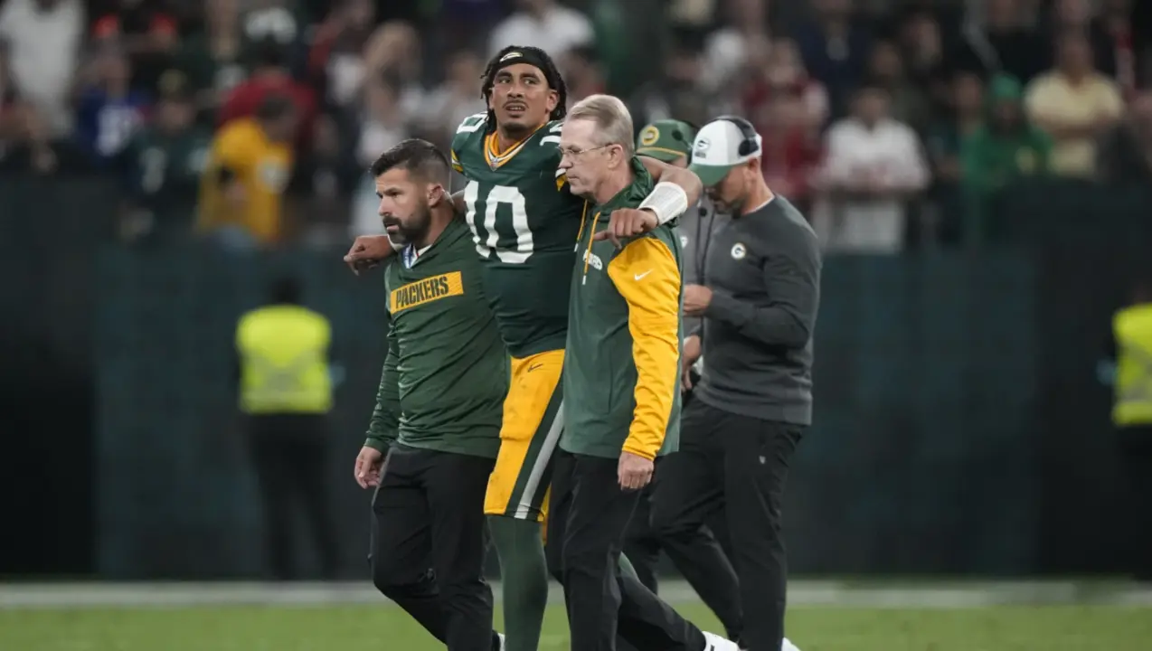Packers QB Jordan Love injured in closing seconds of loss to Eagles in Brazil Jordan Love