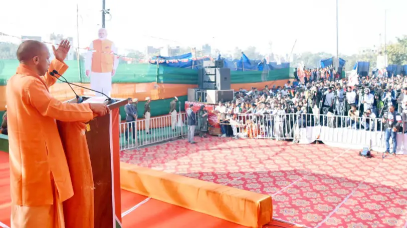 केजरीवाल पर गरजे CM योगी