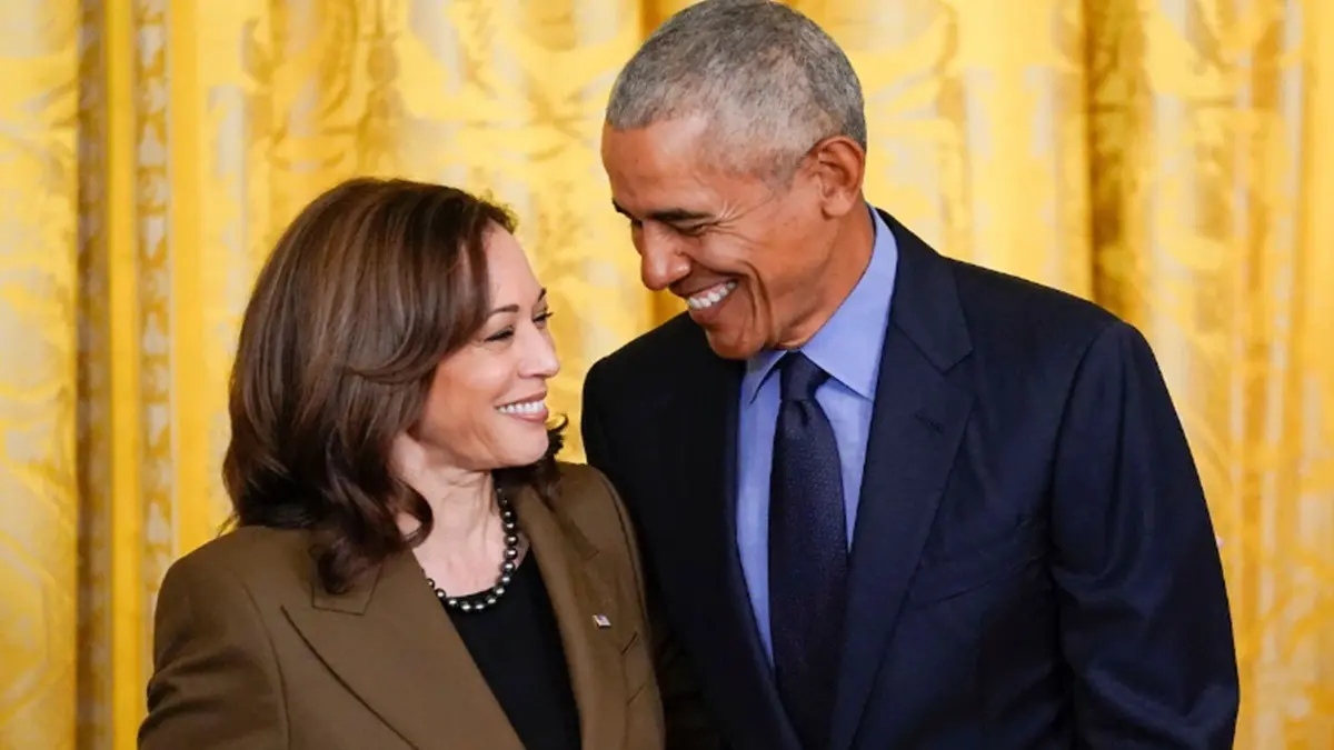 Harris Revamps Campaign by Inducting Veteran Obama Campaign Alums Kamala Harris and Barack Obama