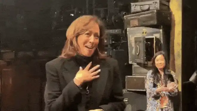 ‘Salad Queen’ Kamala Harris Roasted Over ‘Embarrassing’ Broadway Pep Talk Netizens Mock Kamala Harris for Her ‘Word Salad’ Speech to Broadway Cast