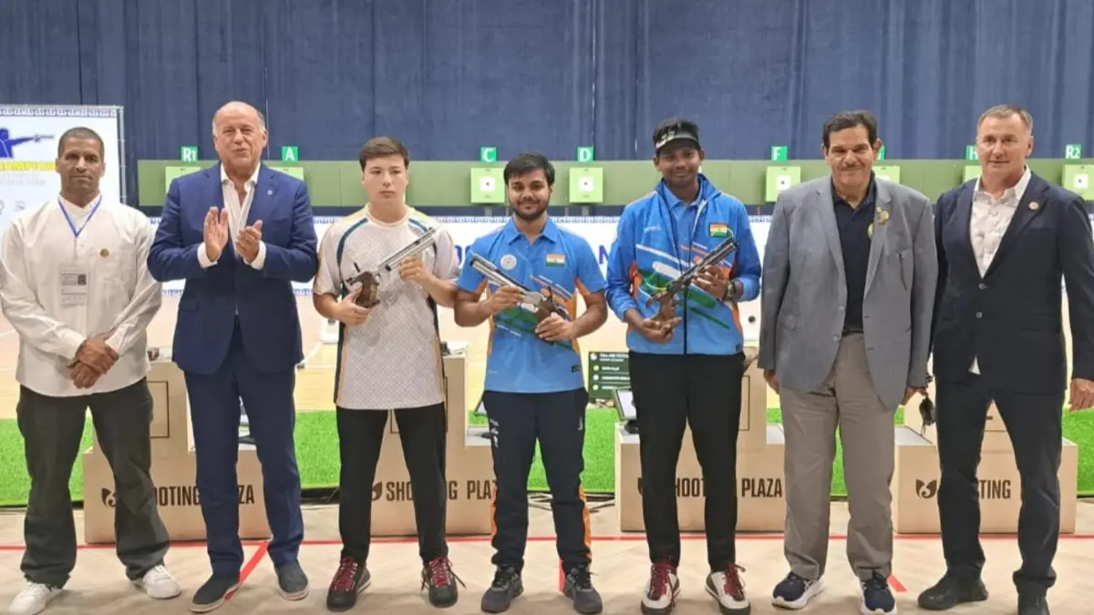 Kapil Bainsla, Jonathan Gavin Antony