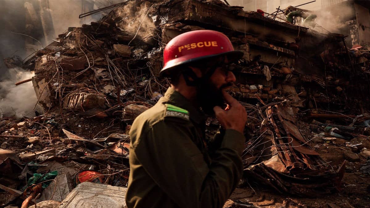 Karachi Mall Fire: 30 Bodies Recovered From Single Shop, Death Toll Rises to 61