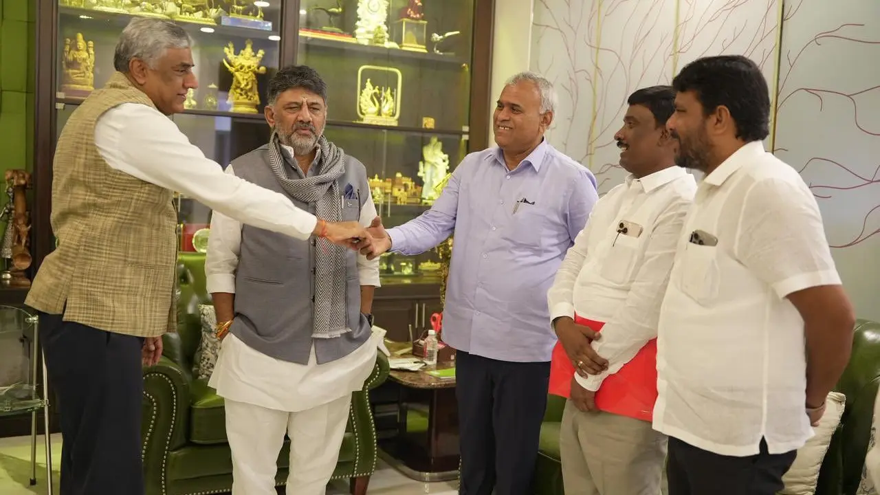 Karnataka Dy CM DK Shivakumar meets Congress MLAs amidst leadership stir in state