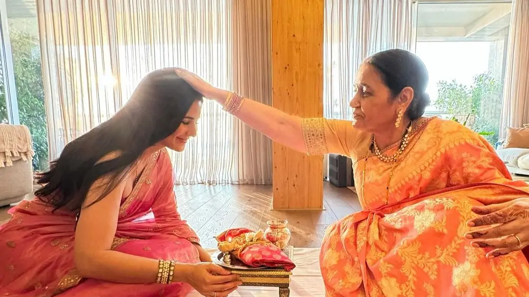 Wholesome: Katrina's Chemistry With Mom-In-Law Wins Hearts As She Celebrates Karwa Chauth With Vicky Katrina Kaif celebrated Karwa Chauth with Vicky Kaushal and his parents