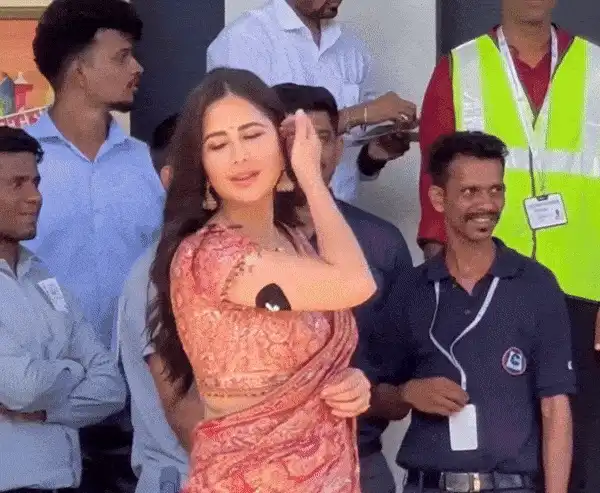 After Pregnancy Rumours, Katrina Kaif Sparks Health Concerns, Netizens Inquire About 'Black Patch' Katrina Kaif's black patch sparks health concern