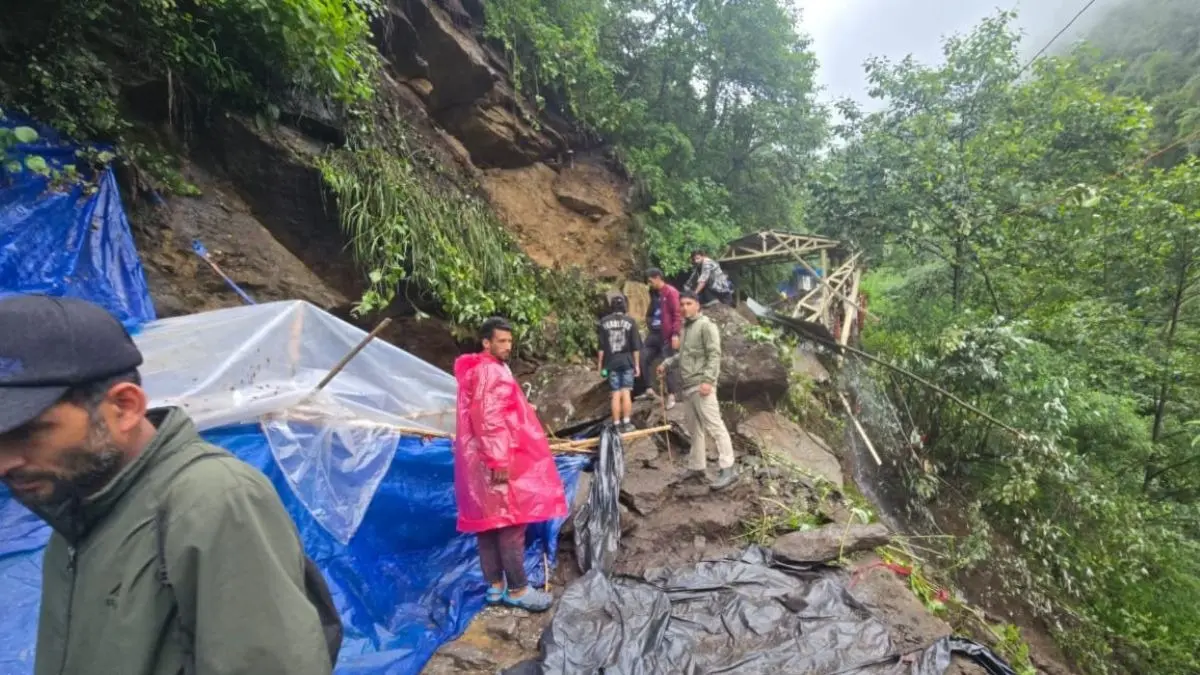 Kedarnath trek route blocked