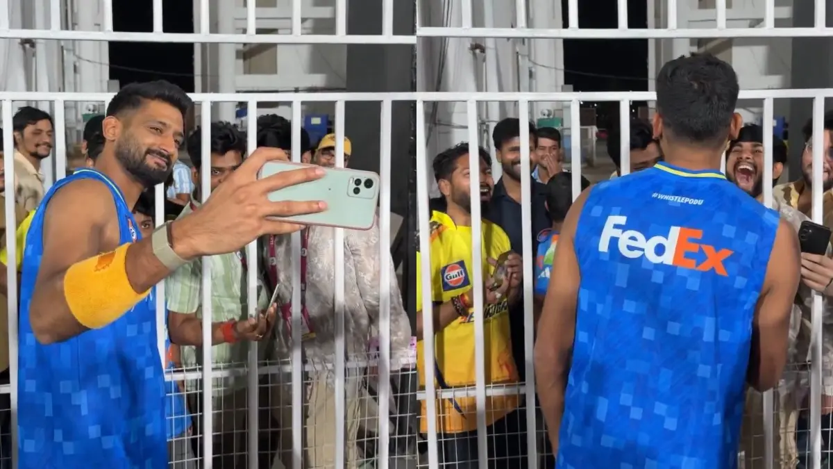 Khaleel Ahmed Meets The Fans