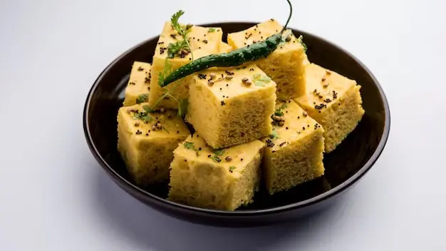 Famous Foods In Gujarat You Must Try In 2025 Khaman