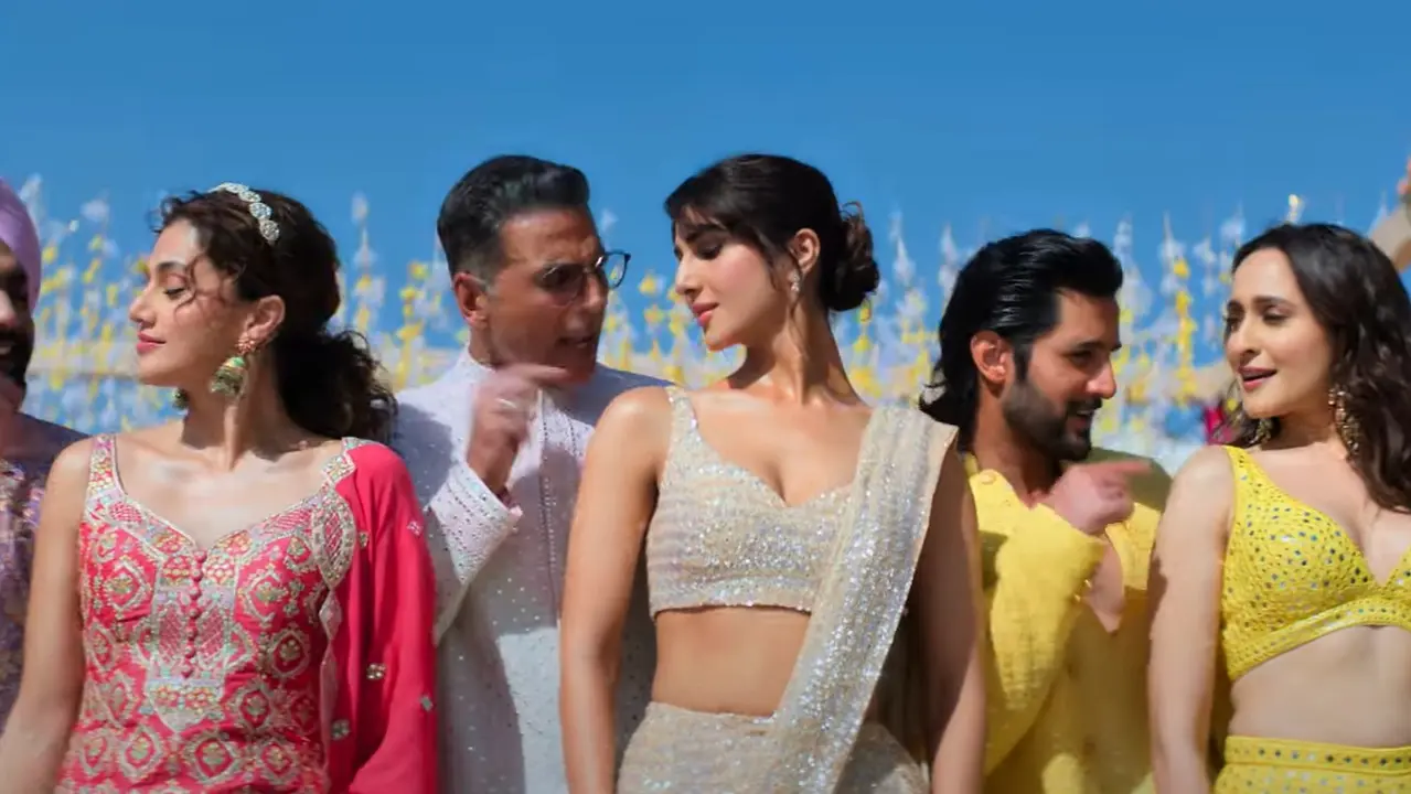 Khel Khel Khel Mein X Review: Netizens Say 'Akshay Kumar Is Back And Impressive' In Comedy Drama Khel Khel Mein