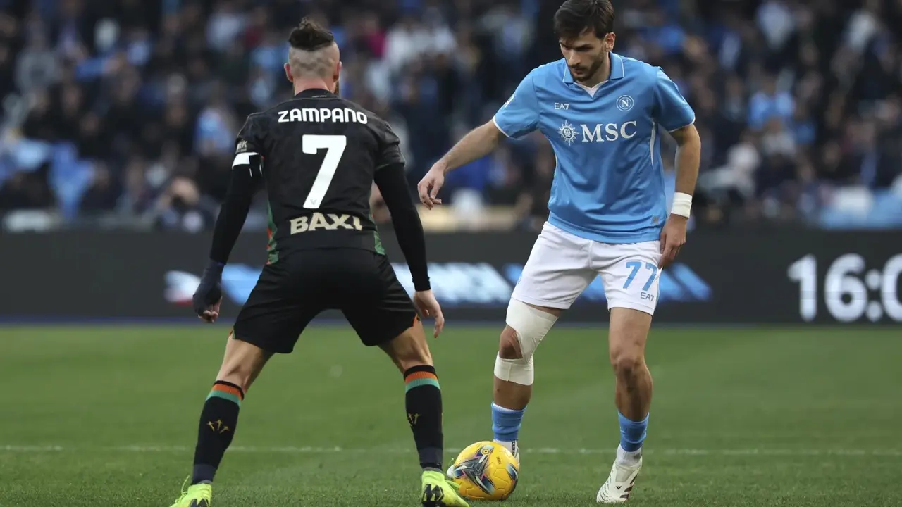 'I Am Disappointed': Napoli Manager Antonio Conte Confirms That Star Winger Has Asked To Leave The Club Khvicha Kvaratskhelia