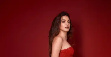 Kiara Advani-inpired red look for Christmas 2025