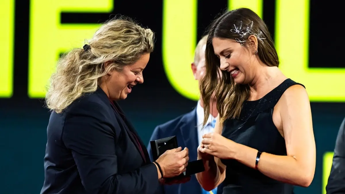 'Stunning as Always': Fans React After Maria Sharapova Gets Honoured as US Open With Special Ring After Induction in Hall of Fame | WATCH Kim Clijsters, Maria Sharapova