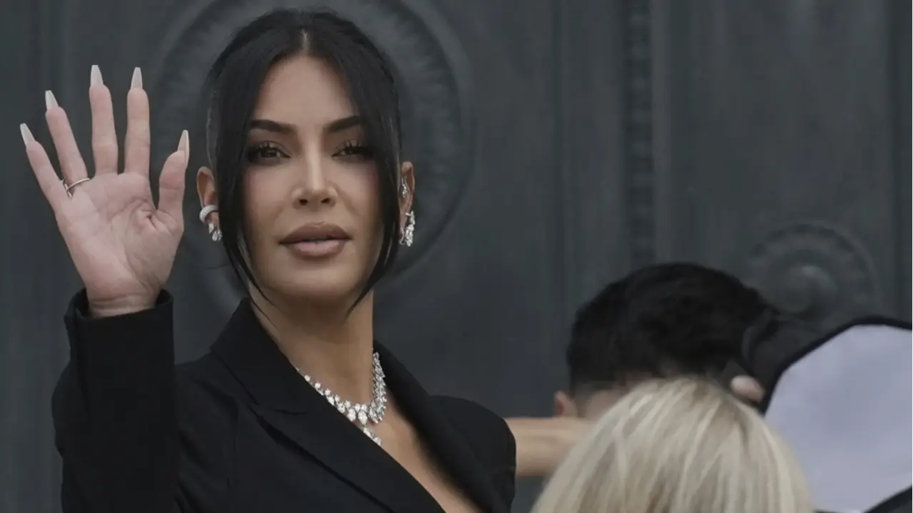 Kim Kardashian Thought Paris Hotel Robbery Was 'Some Sort Of Terrorist Attack', Tells Court 'I Was Certain He Was Going To Rape Me' Kim Kardashian was robbed in a Paris hotel in 2016