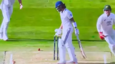 KL Rahul's BIZARRE Dismissal During India vs Australia 2nd Unofficial Test Goes VIRAL | WATCH KL Rahul bowled