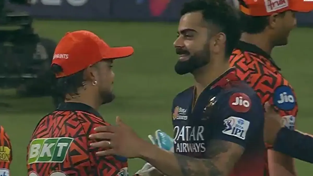 Virat Kohli's Heartwarming Gesture Towards Ishan Kishan After SRH Beat RCB in IPL 2025 Game Goes Viral | WATCH Kohli lauds Kishan