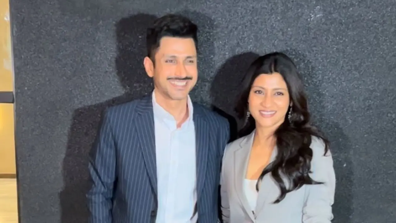 Amid Dating Rumours, Konkona Sen Sharma And Amol Parashar Make Public Appearance At Gram Chikitsalay Screening Konkona Sen-Amol Parashar Spotted Together Amid Dating Rumours