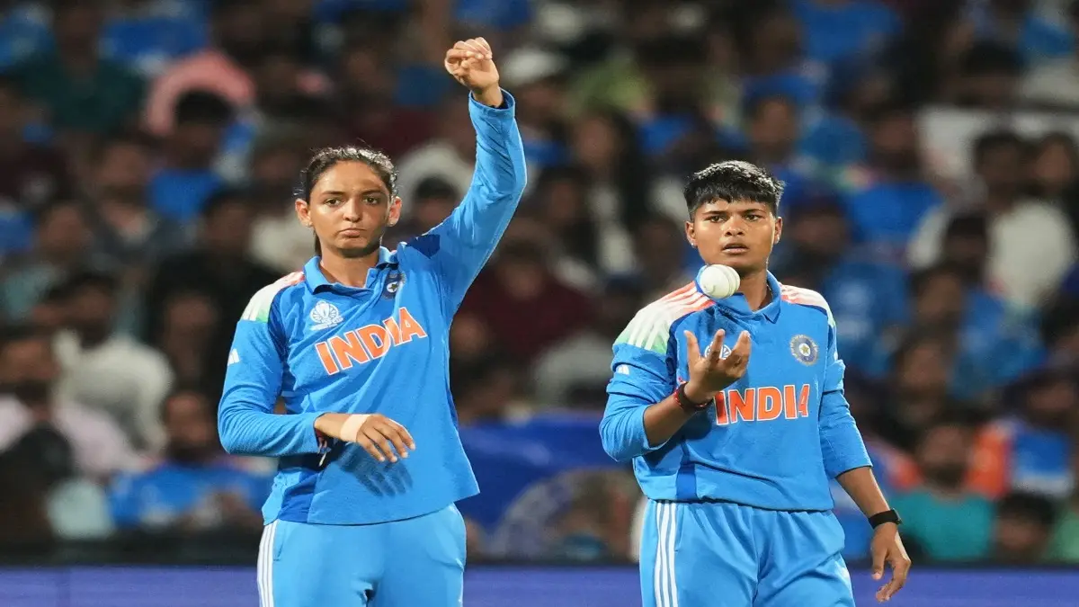 Kranti Goud with Harmanpreet Kaur