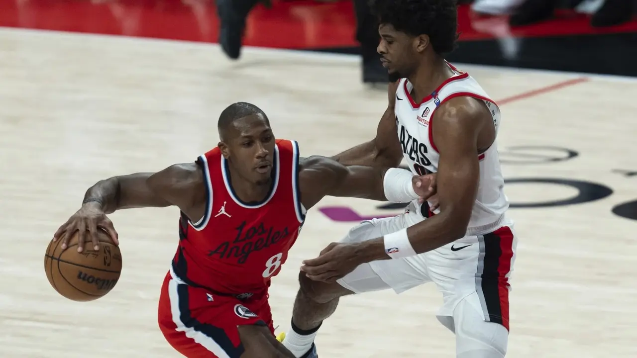 Norman Powell scores 23 points to help the Clippers beat the Trail Blazers 118-89 Kris Dunn