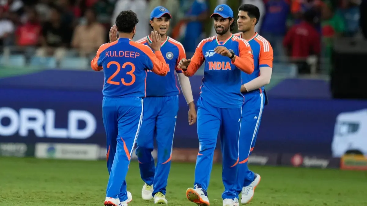 Asia Cup 2025: Ace India Spinner Honoured With Impact Player Medal For Match-Turning Spell During Super 4s Clash vs BAN Kuldeep Yadav