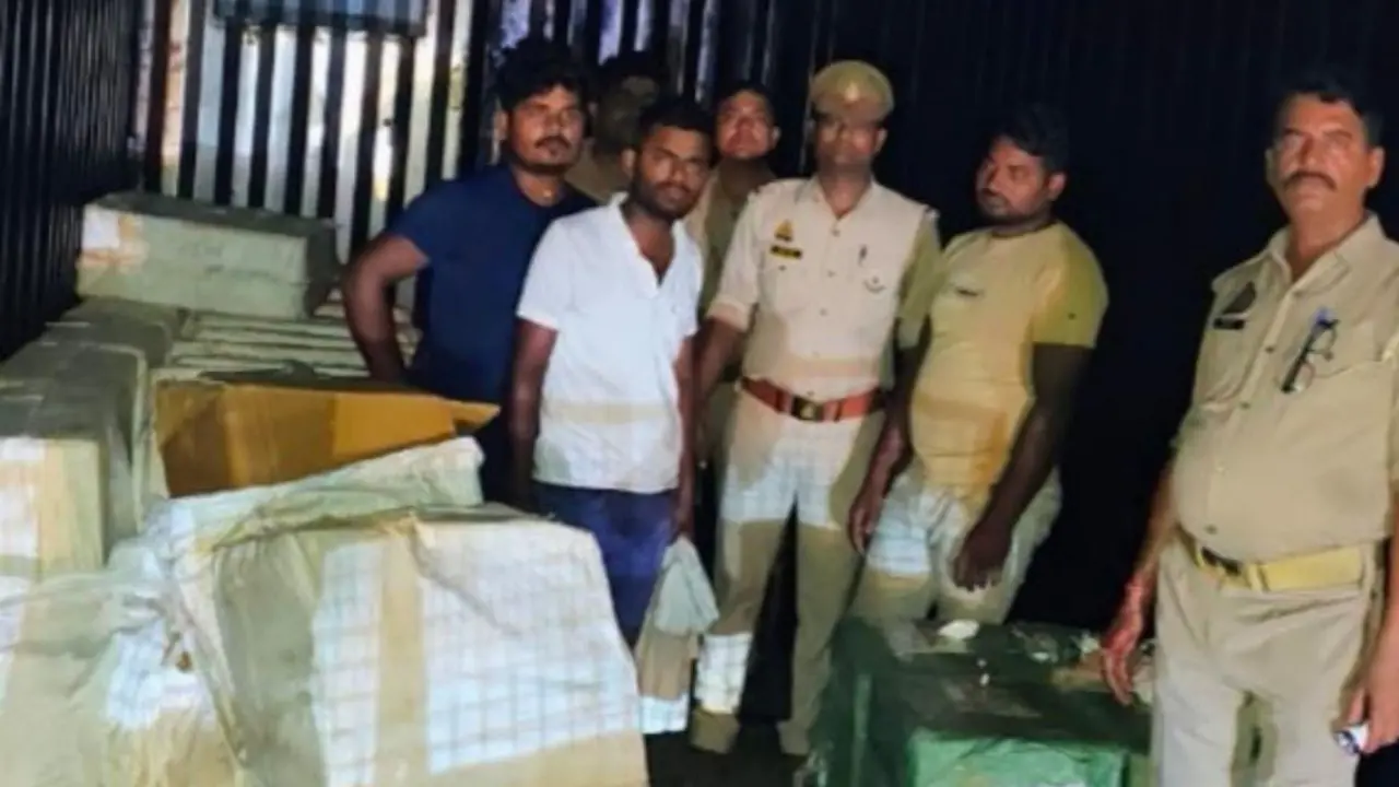 kushinagar fake tobacco and mobile displays recovered