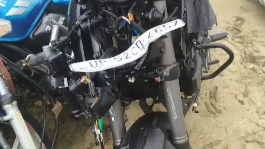 2 Men Killed on Delhi-Lucknow NH after Bike Crushed Between Trucks