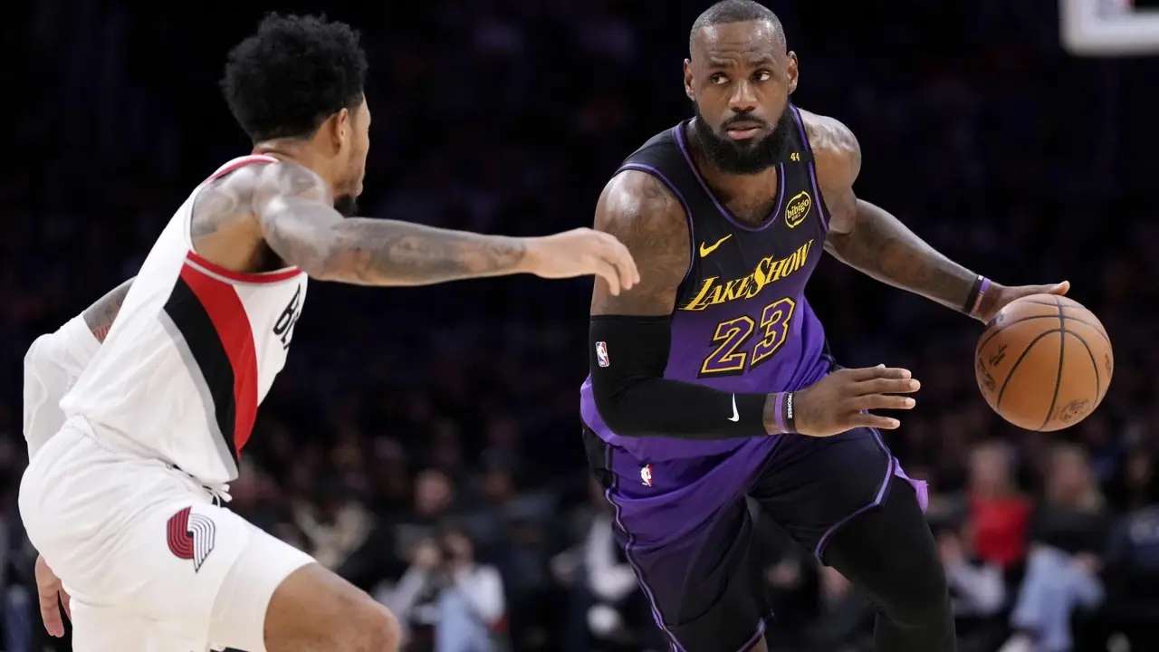 Lebron James, Max Christie Carry Lakers Past Blazers 114-106 For Their 6th Win In 8 Games LeBron James