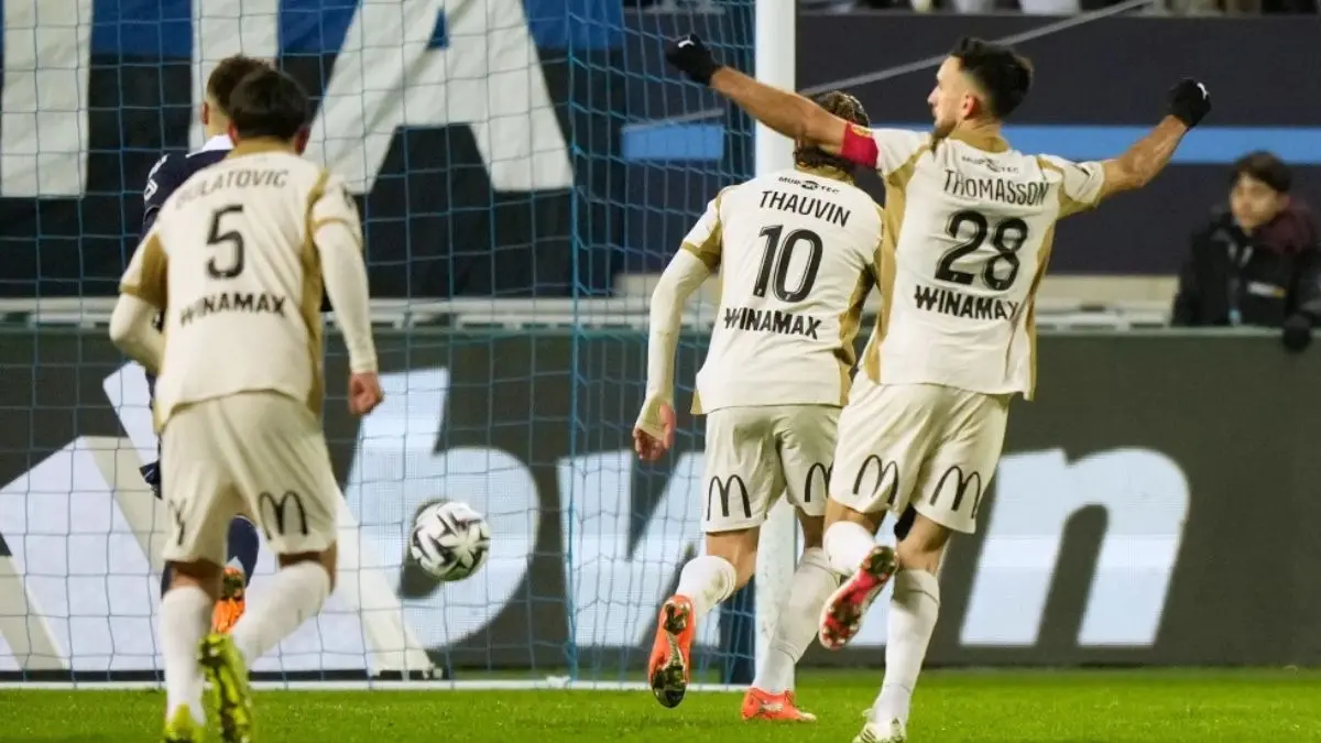 Lens Captain Urges Fans To Keep the Faith In Tense Ligue 1 Title Fight With PSG Lens against Paris FC