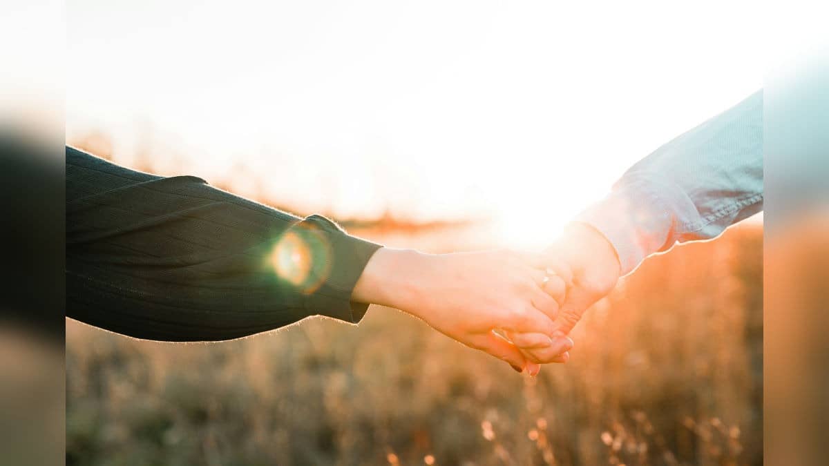 Less Housework, Fewer Fights: Why Couples Who Outsource Daily Tasks Are More Satisfied Together? Study Reveals