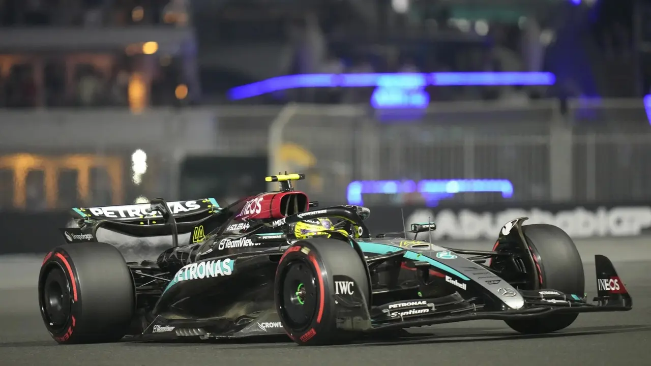 'We Need To Apologize': Mercedes Issue Apology To Lewis Hamilton After Abu Dhabi Qualifying Debacle Lewis Hamilton