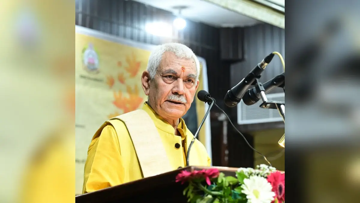 LG Manoj Sinha Reaffirms PM Modi’s Commitment to Kashmiri Pandits Return LG Manoj Sinha Reaffirms PM Modi’s Commitment to Kashmiri Pandits Return